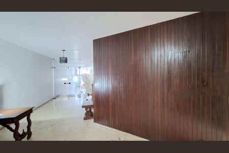 Apartamento à venda com 125m², 3 quartos e 2 vagas Apartamento à venda com 125m², 3 quartos e 2 vagasÁrea comum