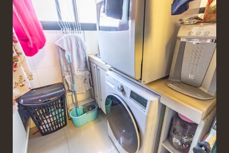 Apartamento à venda com 68m², 2 quartos e 1 vaga Apartamento à venda com 68m², 2 quartos e 1 vagaÁrea de Serviço