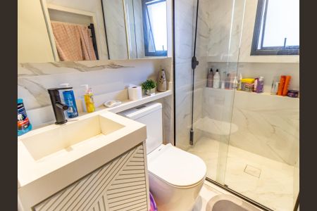 Apartamento à venda com 68m², 2 quartos e 1 vaga Apartamento à venda com 68m², 2 quartos e 1 vagaBanheiro da Suíte