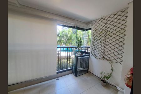 Sacada de apartamento à venda com 2 quartos, 61m² em Continental, Osasco