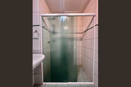 Apartamento à venda com 108m², 2 quartos e 1 vaga Apartamento à venda com 108m², 2 quartos e 1 vagaBanheiro