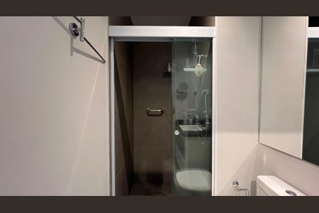 Studio para alugar com 33m², 1 quarto e 1 vaga Studio para alugar com 33m², 1 quarto e 1 vagaBanheiro