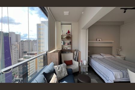 Studio para alugar com 33m², 1 quarto e 1 vaga Studio para alugar com 33m², 1 quarto e 1 vagaVaranda