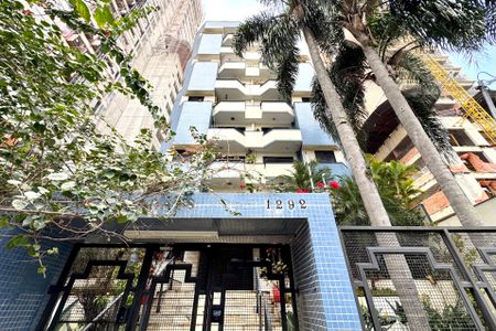 Apartamento à venda com 56m², 2 quartos e 1 vagaFachada