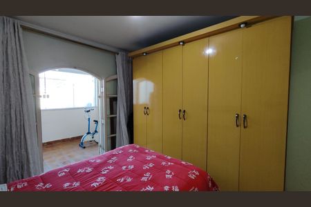 Casa à venda com 150m², 1 quarto e 2 vagas Casa à venda com 150m², 1 quarto e 2 vagasSuíte