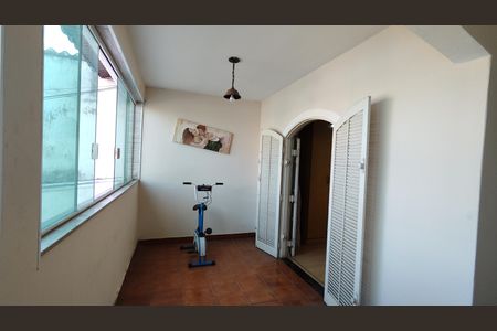 Varanda de casa à venda com 1 quarto, 150m² em Vila Regina, São Paulo