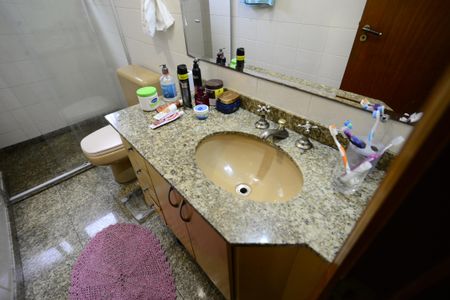 Apartamento à venda com 120m², 3 quartos e 2 vagasBanheiro