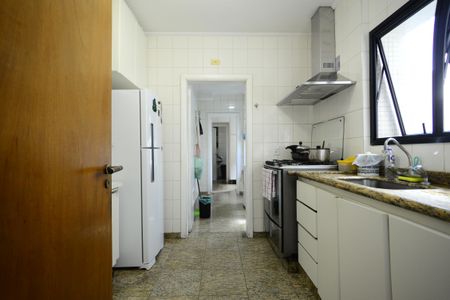 Apartamento à venda com 120m², 3 quartos e 2 vagasCozinha