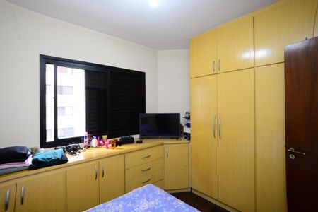 Apartamento à venda com 120m², 3 quartos e 2 vagasQuarto 2