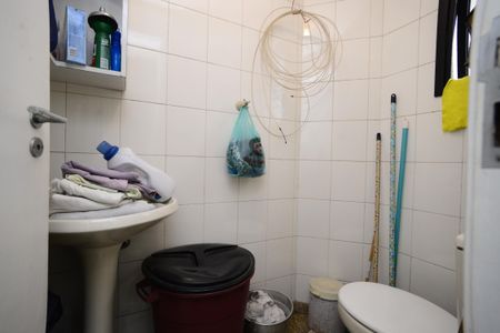 Apartamento à venda com 120m², 3 quartos e 2 vagasBanheiro de Serviço