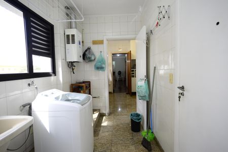 Apartamento à venda com 120m², 3 quartos e 2 vagasÁrea de Serviço