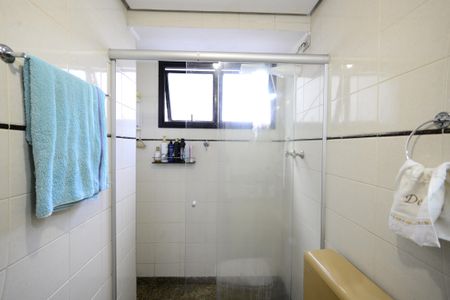 Apartamento à venda com 120m², 3 quartos e 2 vagasBanheiro