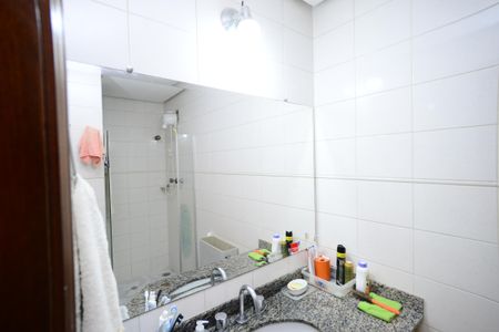 Apartamento à venda com 120m², 3 quartos e 2 vagasSuíte Banheiro