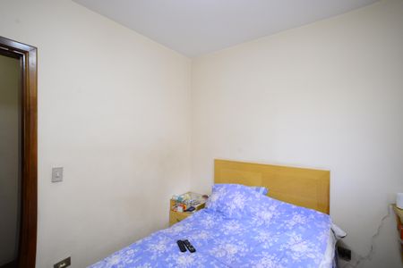 Apartamento à venda com 120m², 3 quartos e 2 vagasQuarto 2