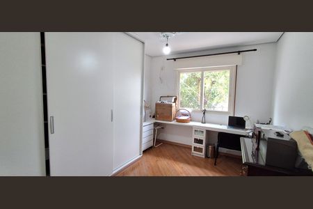 Casa à venda com 255m², 4 quartos e 4 vagas Casa à venda com 255m², 4 quartos e 4 vagasQuarto 3