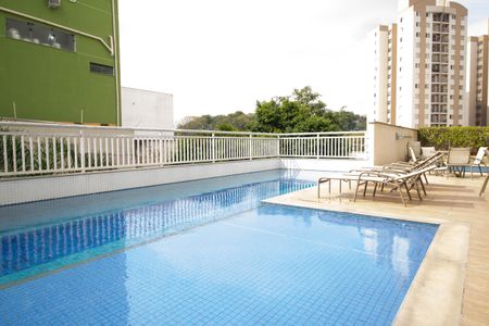 Apartamento à venda com 60m², 2 quartos e 1 vagaÁrea comum - Piscina