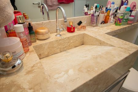 Apartamento à venda com 60m², 2 quartos e 1 vagaBanheiro da Suíte