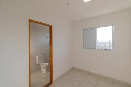 Suíte 1 de apartamento para alugar com 2 quartos, 70m² em Vila Ré, São Paulo