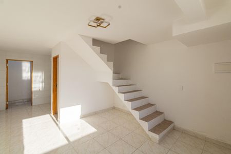 Sala de apartamento para alugar com 2 quartos, 70m² em Vila Ré, São Paulo