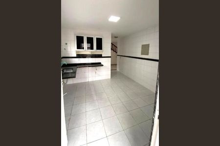 Casa à venda com 3 quartos, 174m² em Maravista, Niterói