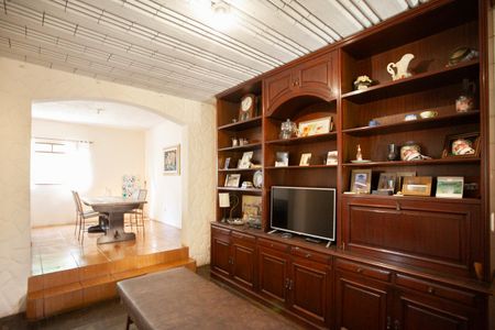 Sala 1 de casa à venda com 2 quartos, 720m² em Santa Monica, Belo Horizonte