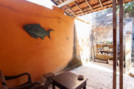 Casa à venda com 720m², 2 quartos e 10 vagasVaranda