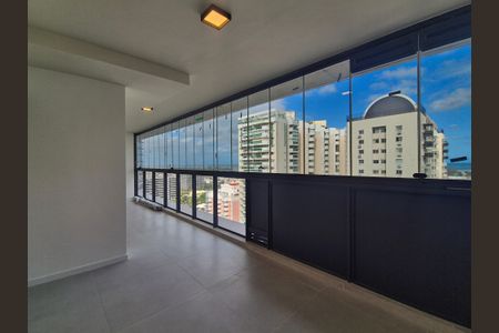 Apartamento à venda com 80m², 2 quartos e 1 vagaVaranda 