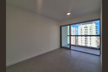 Apartamento à venda com 80m², 2 quartos e 1 vagaSuíte 