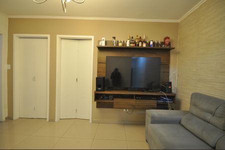 Sala de casa à venda com 3 quartos, 144m² em Vila Gustavo, São Paulo