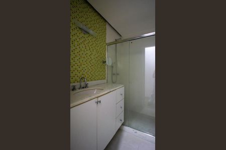 Apartamento para alugar com 185m², 5 quartos e 3 vagasBanheiro da Suíte 1