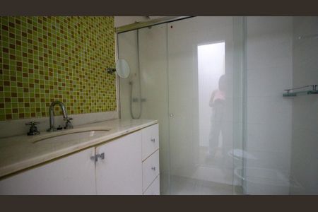 Apartamento para alugar com 185m², 5 quartos e 3 vagasBanheiro da Suíte 1