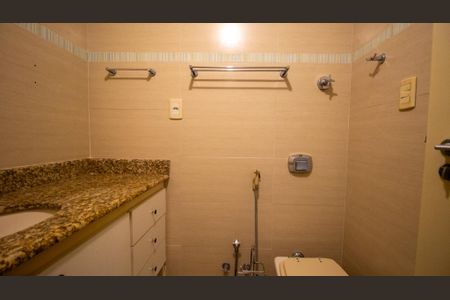 Apartamento para alugar com 185m², 5 quartos e 3 vagasBanheiro Social