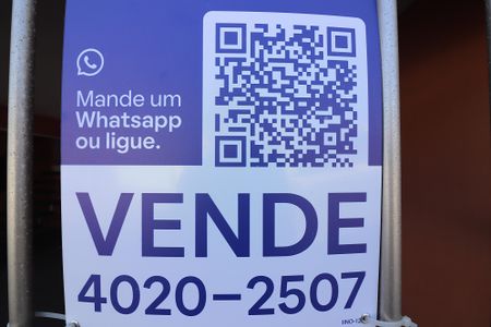 Casa à venda com 214m², 2 quartos e 2 vagasPlaca