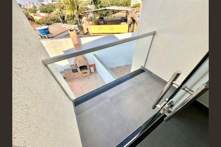 Casa à venda com 90m², 3 quartos e 2 vagas Casa à venda com 90m², 3 quartos e 2 vagasVaranda Quarto 2