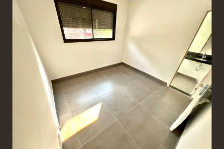 Casa à venda com 90m², 3 quartos e 2 vagas Casa à venda com 90m², 3 quartos e 2 vagasQuarto 3 - Suíte