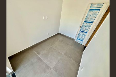 Casa à venda com 90m², 3 quartos e 2 vagas Casa à venda com 90m², 3 quartos e 2 vagasQuarto 2