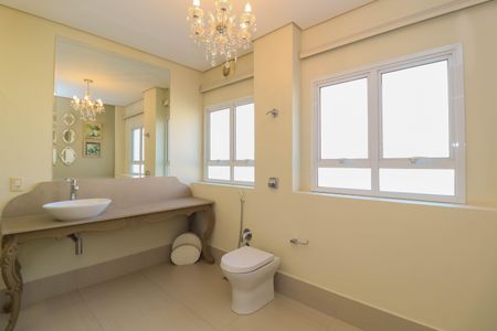 Apartamento para alugar com 349m², 3 quartos e 1 vagaBanheiro da Suíte 1