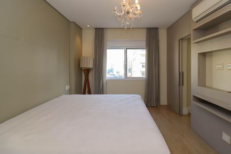 Apartamento para alugar com 349m², 3 quartos e 1 vagaSuíte 1