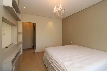 Apartamento para alugar com 349m², 3 quartos e 1 vagaSuíte 1