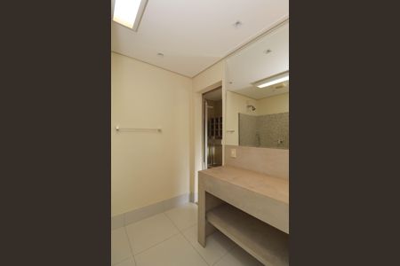 Apartamento para alugar com 349m², 3 quartos e 1 vagaBanheiro da Suíte 2