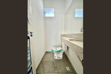 Casa à venda com 90m², 3 quartos e 2 vagas Casa à venda com 90m², 3 quartos e 2 vagasLavabo Sala