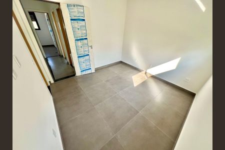 Casa à venda com 90m², 3 quartos e 2 vagas Casa à venda com 90m², 3 quartos e 2 vagas Suíte