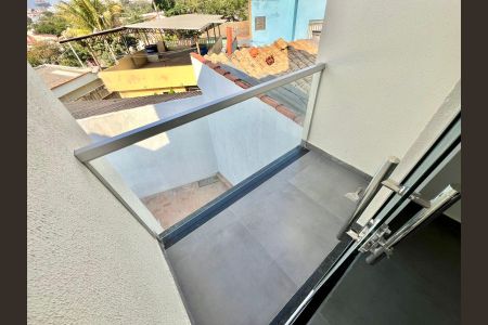 Varanda Quarto  de casa à venda com 3 quartos, 90m² em Santa Branca, Belo Horizonte