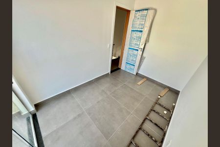 Casa à venda com 90m², 3 quartos e 2 vagas Casa à venda com 90m², 3 quartos e 2 vagasQuarto 2
