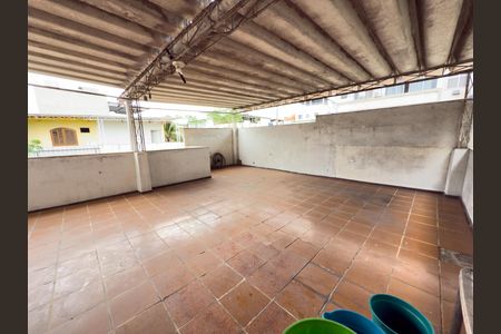 Casa à venda com 260m², 2 quartos e 1 vagaTerraço