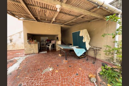 Casa à venda com 260m², 2 quartos e 1 vagaQuintal