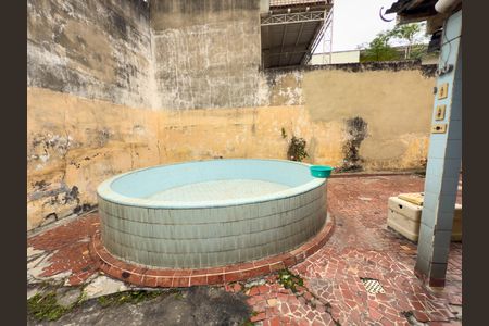 Casa à venda com 260m², 2 quartos e 1 vagaQuintal