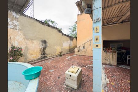 Casa à venda com 260m², 2 quartos e 1 vagaQuintal