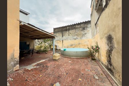 Casa à venda com 260m², 2 quartos e 1 vagaQuintal