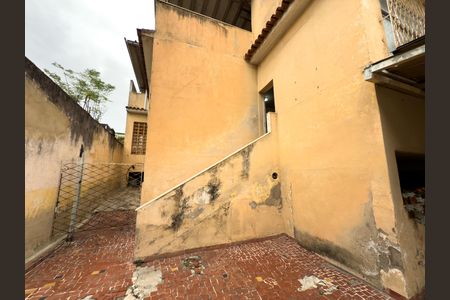 Casa à venda com 260m², 2 quartos e 1 vagaQuintal